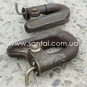 Крюк букcиpный передний правый 250-2806010